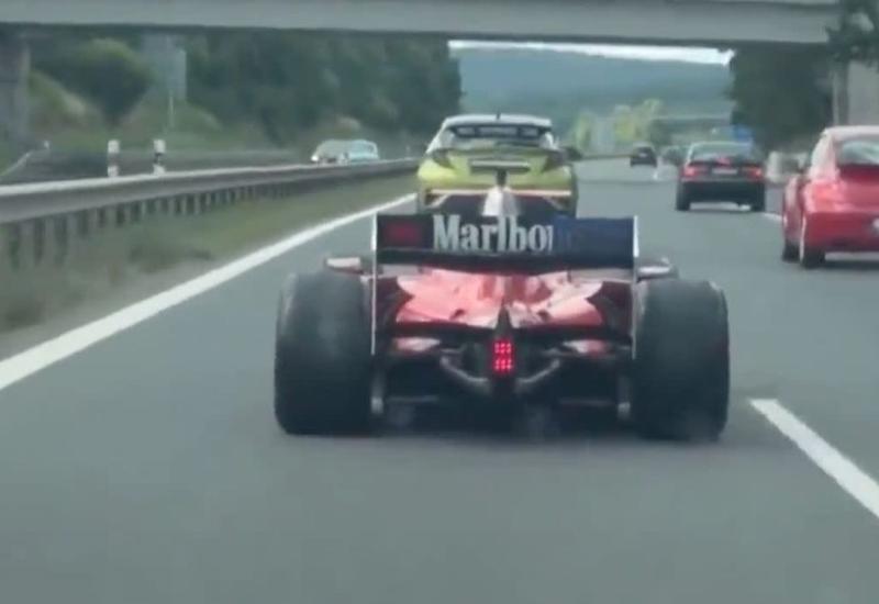 Ferrari na autoputu u Češkoj 